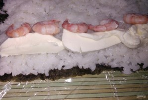 Роллы с рыбой и творожным сыром - фото шаг 3
