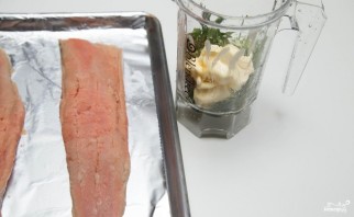 Филе лосося запеченное с зеленью - фото шаг 1