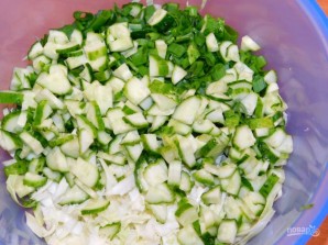 Зеленый овощной салат - фото шаг 3