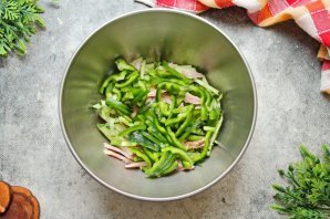 Салат мясной ассорти - фото шаг 5