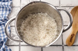 Рисовая каша на молоке - фото шаг 2