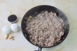 Спагетти с фаршем - фото шаг 6