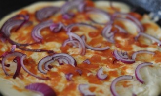 Пицца "Минутка" на сковороде - фото шаг 5