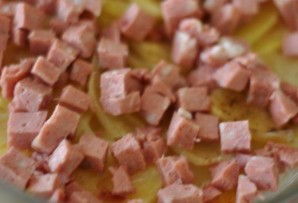 Картофельная запеканка с колбасой - фото шаг 4