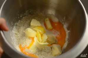 Тарталетки с сыром и помидорами - фото шаг 1