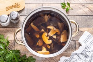 Грибы сушеные жареные - фото шаг 3