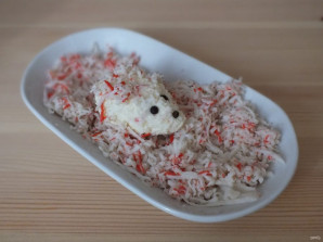 Закуска новогодняя "Мышки" с крабовыми палочками - фото шаг 5