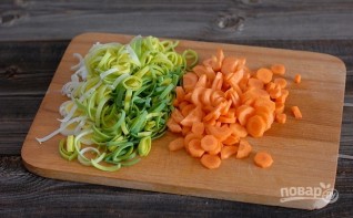 Легкий куриный суп с овощами - фото шаг 1