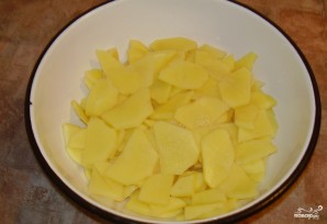 Картофель с шампиньонами и сыром в духовке - фото шаг 1