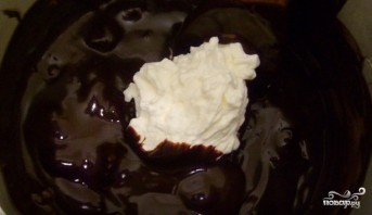 Шоколадный торт с черносливом - фото шаг 6