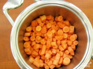 Морковь, тушенная с рисом - фото шаг 1