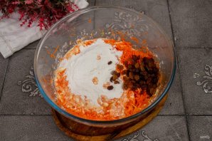 Творожно-морковный кекс - фото шаг 4