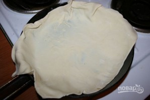 Пирог с вишней из слоеного дрожжевого теста - фото шаг 1