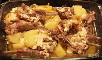 Бараньи ребрышки в духовке с картошкой - фото шаг 3