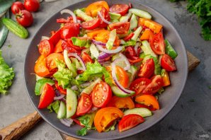 Салат с томатами, перцем, маслинами и шариками из рикотты - фото шаг 6