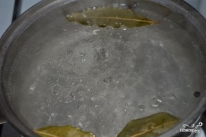 Засолка скумбрии в рассоле - фото шаг 1