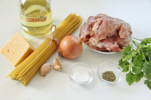 Спагетти с индейкой - фото шаг 1