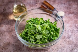 Салат с курицей и рукколой - фото шаг 8