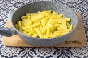 Жареная картошка на оливковом масле - фото шаг 5