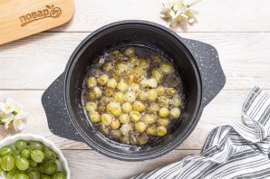 Варенье из крыжовника - фото шаг 8