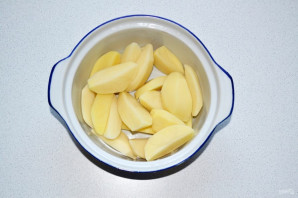 Картошка с яйцом в духовке - фото шаг 2