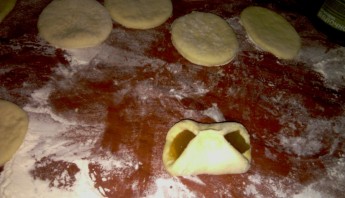 Пирожки с повидлом на сковороде - фото шаг 4