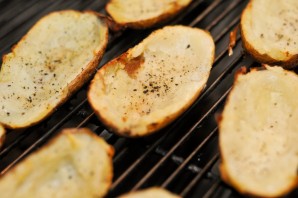 Картошка с салом на мангале - фото шаг 3