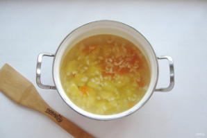 Суп из консервированной курицы - фото шаг 4