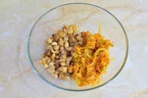 Салат с курицей и опятами - фото шаг 6