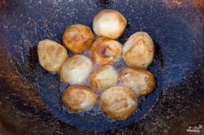 Картофель, тушенный со свининой и овощами - фото шаг 1