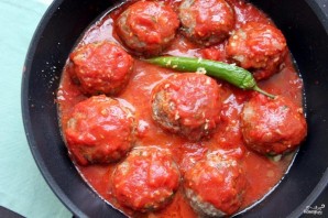 Мясные шарики с моцареллой в томатном соусе - фото шаг 6