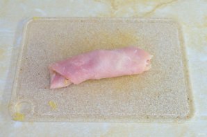 Рулетики из свинины с начинкой - фото шаг 5