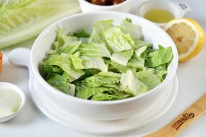 Салат с отварным тунцом - фото шаг 3