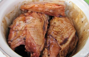 Курица кусочками в соусе в духовке - фото шаг 2