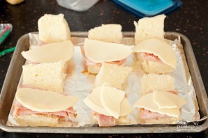 Простые сэндвичи с пикантным соусом - фото шаг 3