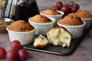 Кексы с виноградом и сыром дор блю - фото шаг 9