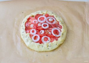 Пирог с брынзой и помидорами - фото шаг 9