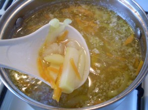 Рыбный суп с плавленым сыром - фото шаг 8