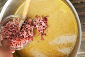 Гороховый суп-пюре с сухариками - фото шаг 10
