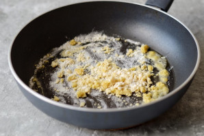 Быстрая подлива с кетчупом - фото шаг 3