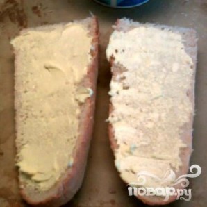 Чесночно-сырный бутерброд - фото шаг 3