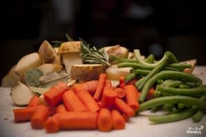 Говядина с овощами и картофелем - фото шаг 6