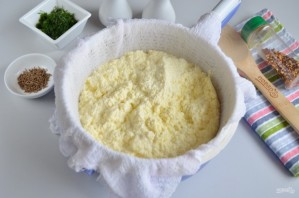 Домашний сыр с зеленью и тмином - фото шаг 5