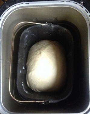 Тесто на кефире в хлебопечке - фото шаг 6