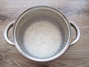 Рисовая каша на сгущенном молоке - фото шаг 2