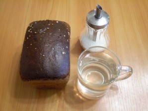 Квас из ржаного хлеба без дрожжей - фото шаг 1