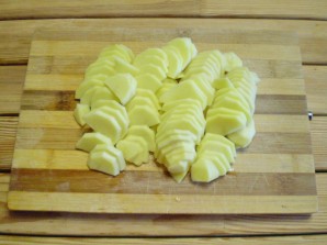 Жареная картошка с луком - фото шаг 2