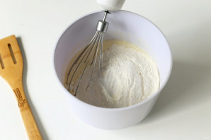 Сметанный пирог со сливами - фото шаг 5