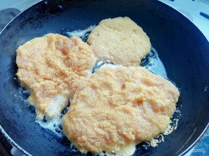 Куриное филе в панировке из поленты "Bravolli" - фото шаг 8