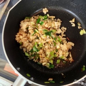 Китайская капуста, фаршированная коричневым рисом - фото шаг 3